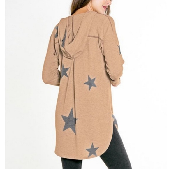 Taupe star sweatshirt - Picture 2 of 3